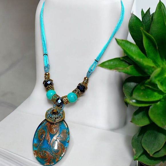 Glass Pendant and Beaded Rope Necklace - Picture 9 of 16